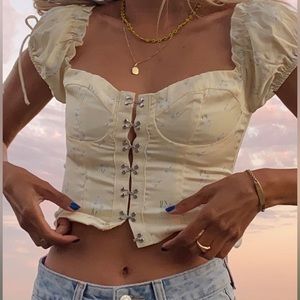 Princess Polly Yellow Floral Allyson Crop Top